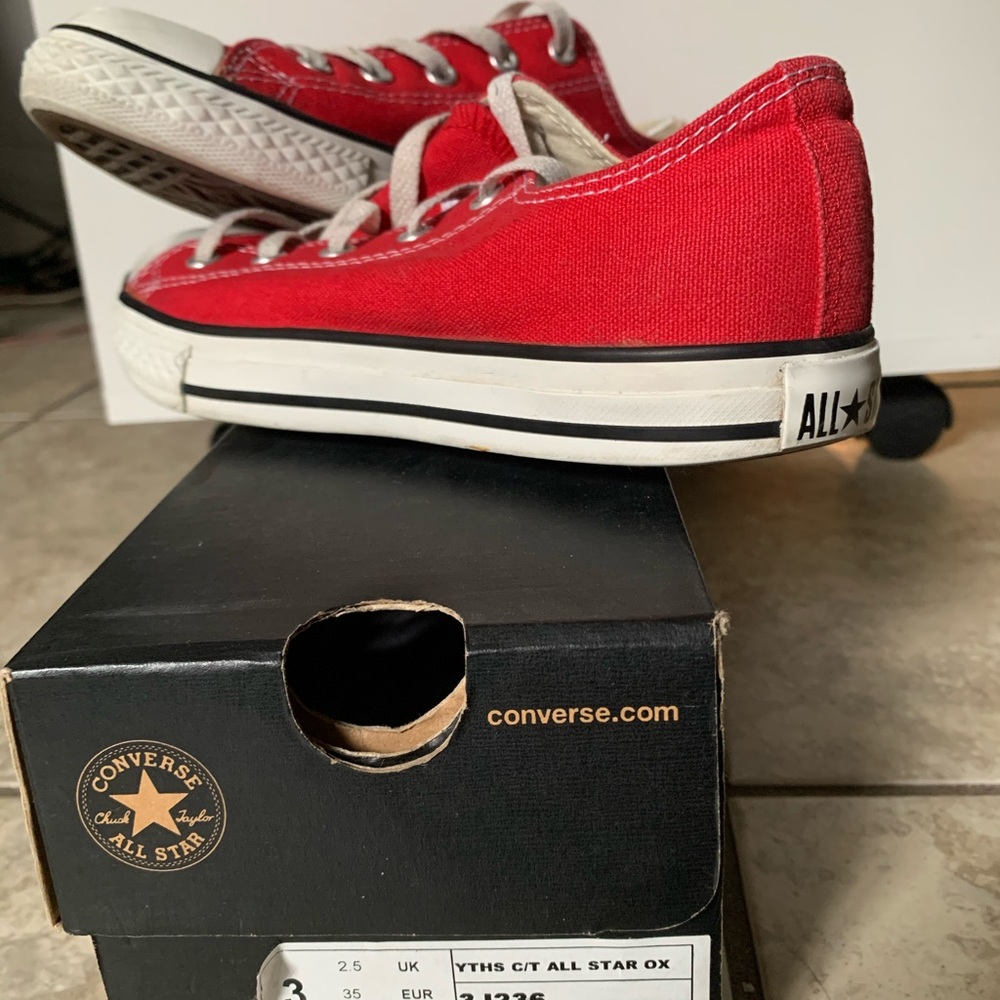 Converse - Picture 4 of 4